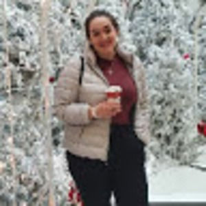 Meet your Posher, Lydia